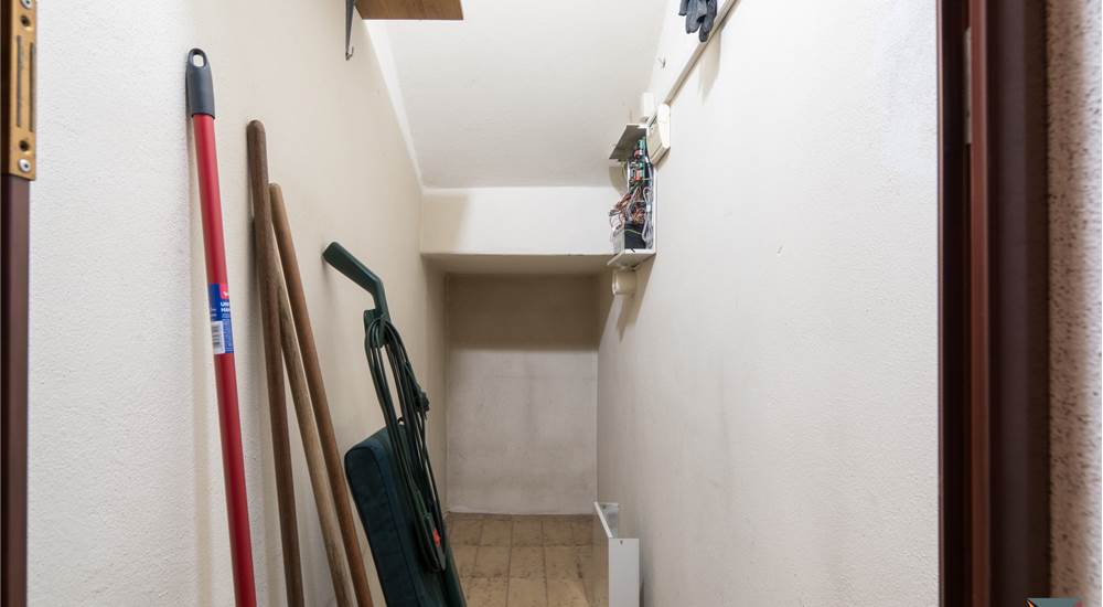 ripostiglio piano terra